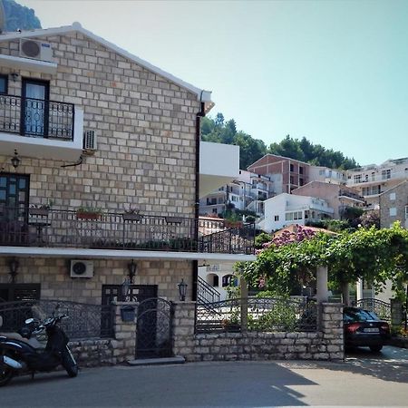 Vila Teodora Sveti Stefan Esterno foto