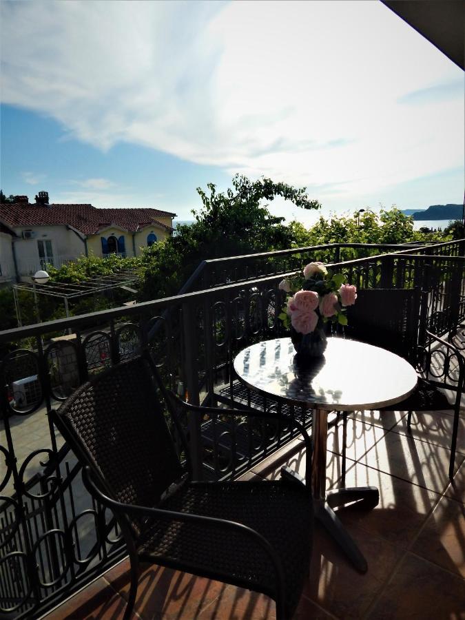 Vila Teodora Sveti Stefan Esterno foto